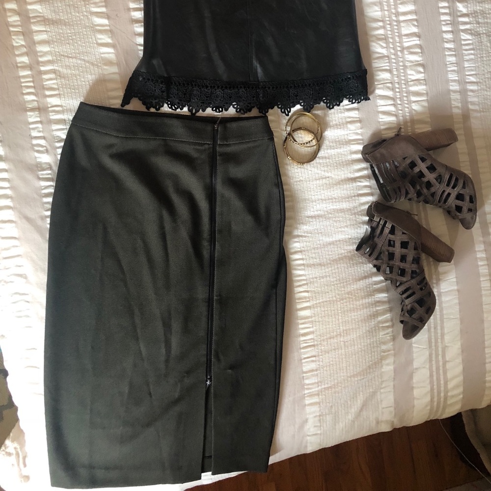 Pencil skirt